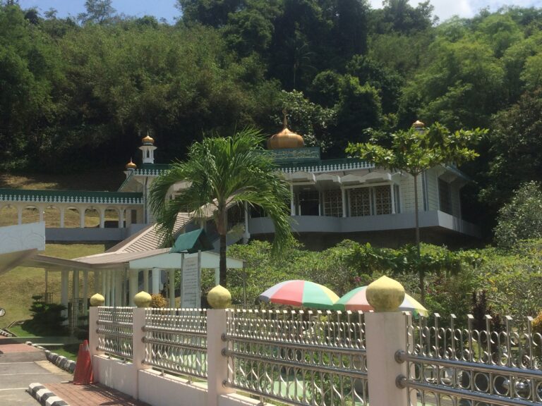 Kubah Makam Diraja