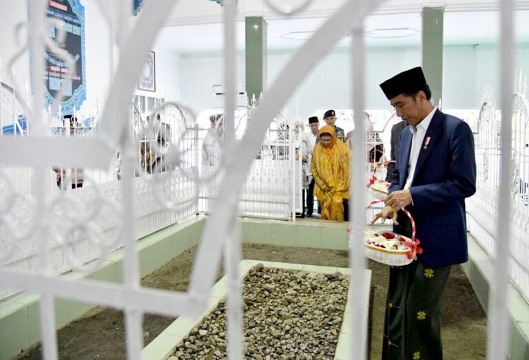 Makam TGH Zainuddin