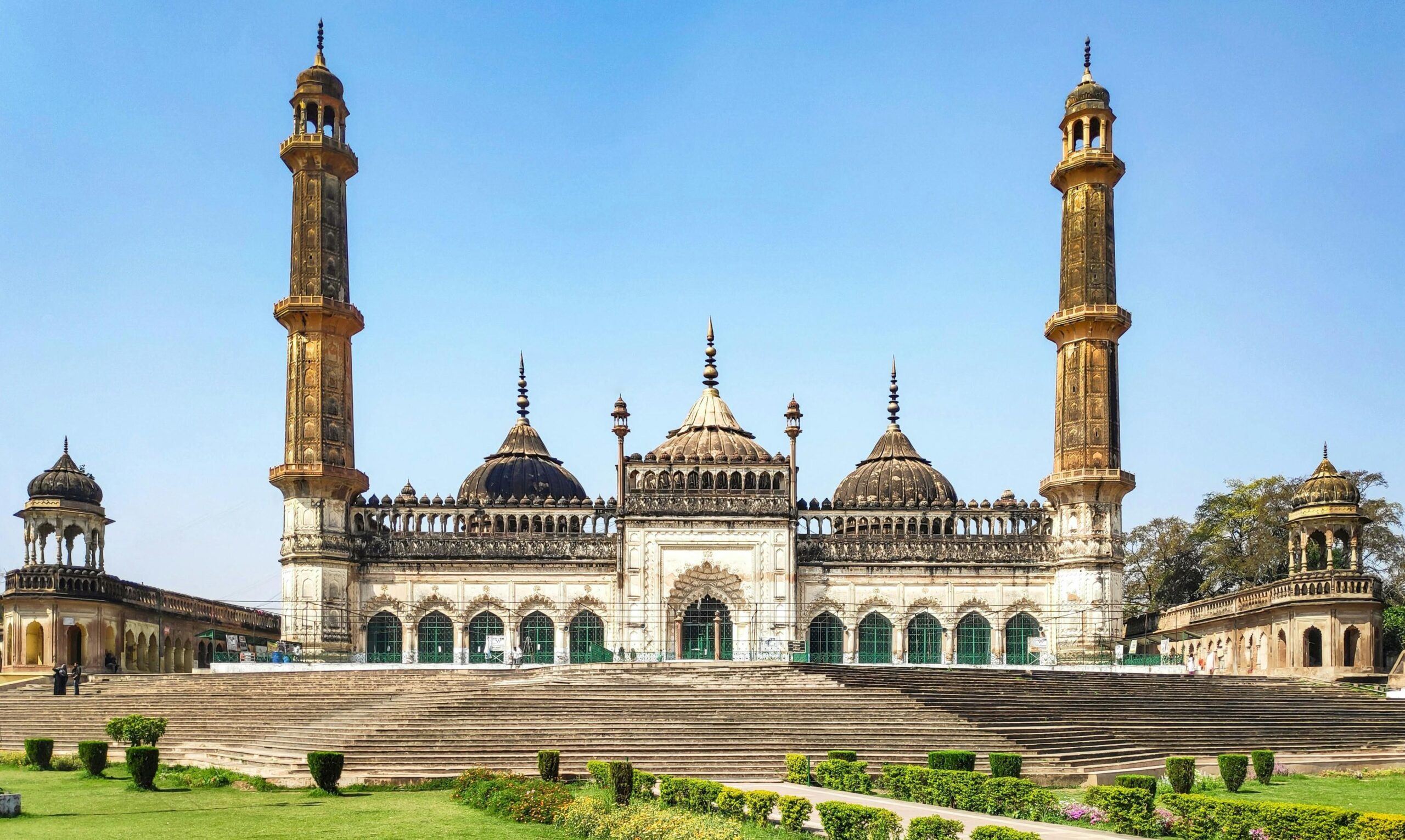 Masjid Bara Imambara