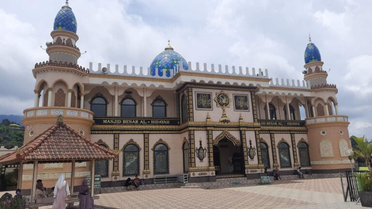 Masjid Besar Al Hidayah