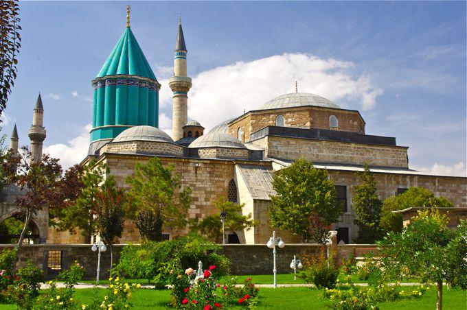 Makam Jalaluddin Rumi