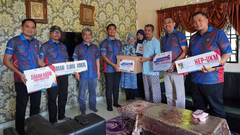 Ilustrasi sentuhan kasih ukm untuk artikel Hampir 1,000 Komuniti Ikut Sentuhan Kasih UKM di Johor