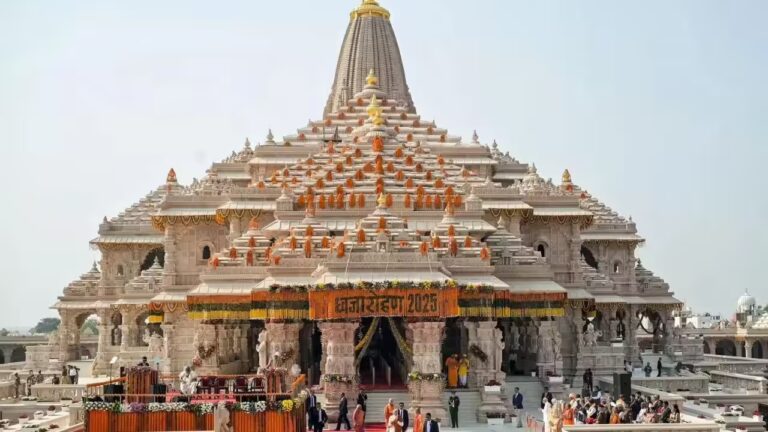 Ilustrasi donasi ram mandir untuk artikel RJD MP Somasi Tuntut Keterbukaan Donasi Ram Mandir